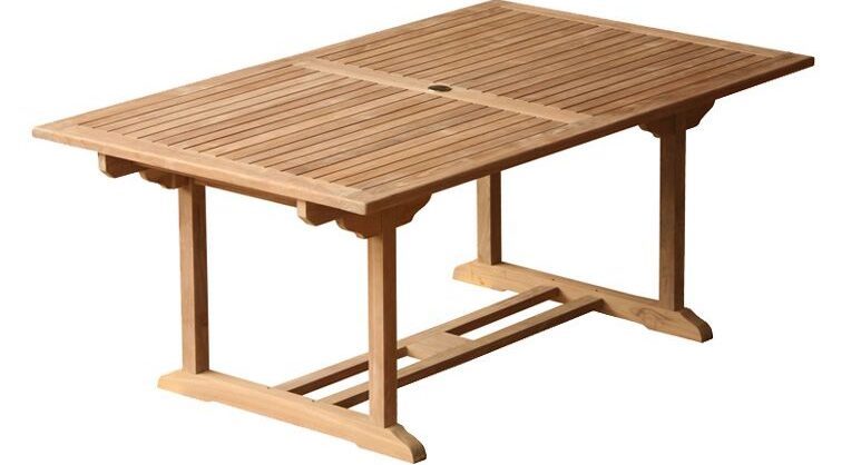 outdoor picnic table in dubai by Outdoor Living